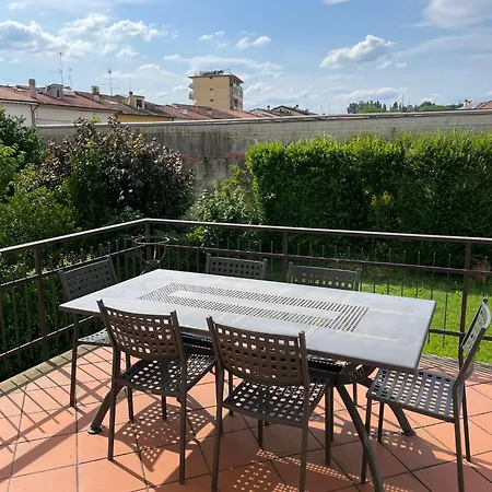 La Casa Nel Borgo Aparthotel 3*